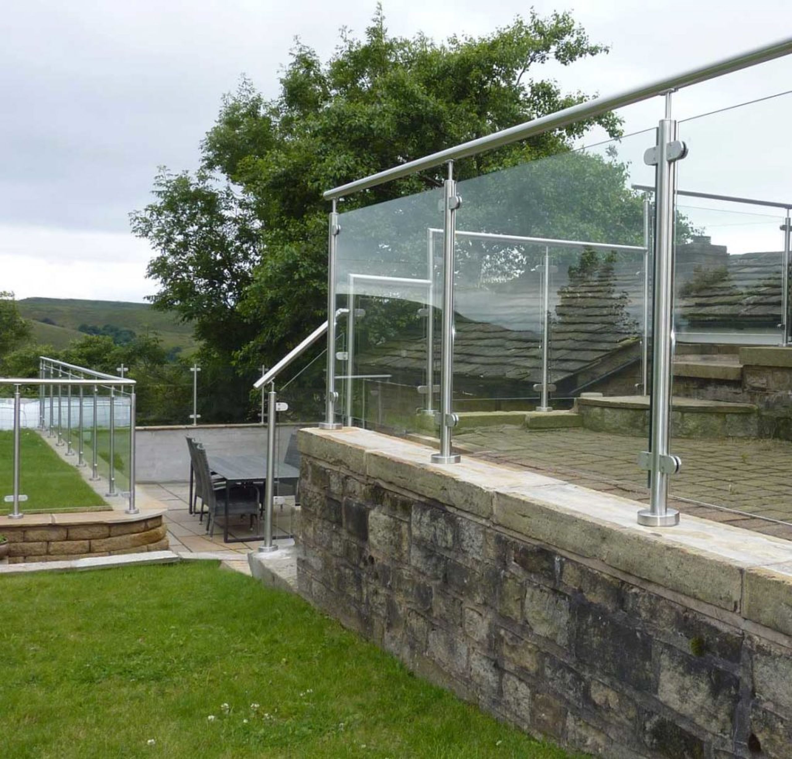 JAER limited – Manufacture of glass railings, stainless steel and glass ...